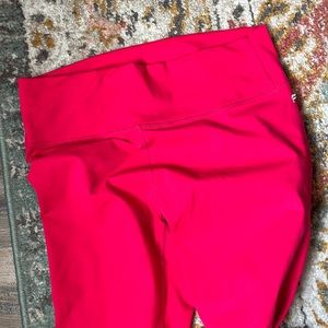 Hot pink fabletics leggings